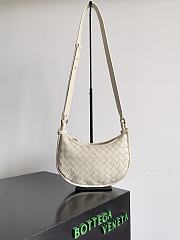 Bottega Veneta Gemelli Messenger Bag White Size 26 x 15 x 8 cm - 1