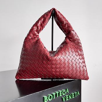 Bottega Veneta Medium Shoulder Bag Red Size 41 x 20 x 8 cm