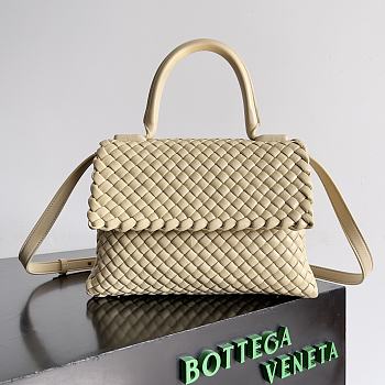 Bottega Veneta Patti Shoulder Bag Beige Size 19 x 26 x 11 cm