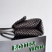 Bottega Veneta Patti Shoulder Bag Brown Size 19 x 26 x 11 cm - 5