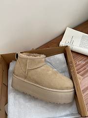 UGG Beige Boots - 6