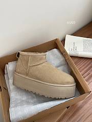 UGG Beige Boots - 5