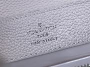 Louis Vuitton Capucines East West Mini Bag M48865 Size 22 x 12 x 8 cm - 2