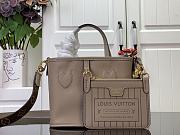 Louis Vuitton Neverfull Bandoulière Inside Out BB M12099 01 Size 24 x 14 x 9 cm - 1