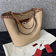 Valentino Rockstud Raffia Tote Bag Size 31 x 30 x 13.5 cm - 4