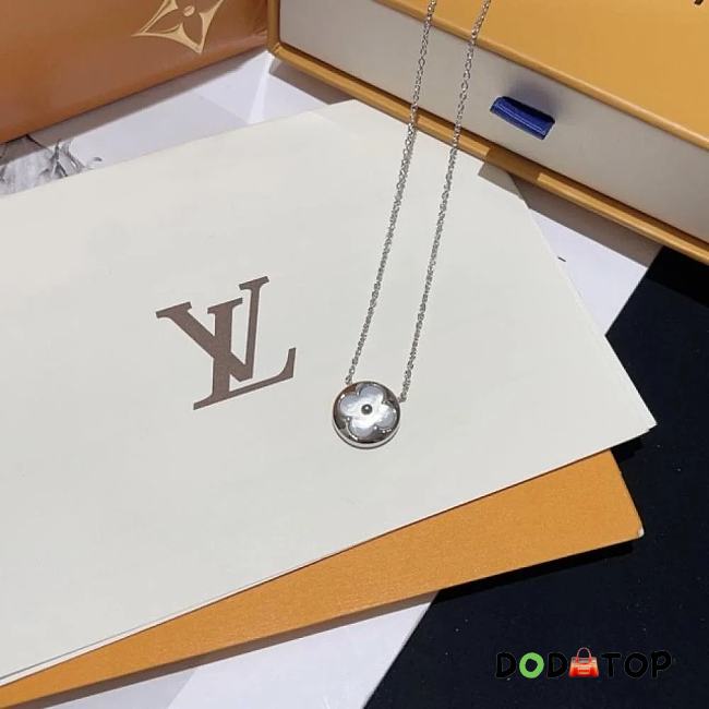 Louis Vuitton Chain - 1