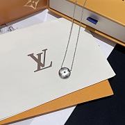 Louis Vuitton Chain - 1