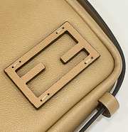 Fendi Single Shoulder Crossbody Bag 01 33 x 5 x 20 cm - 3