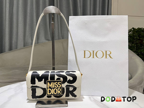 Dior Miss Dior Flap Bag White Size 22 x 11 x 6 cm - 1