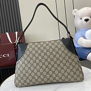 Gucci GG Emblem Medium Tote Bag Brown Black Size 37 x 23 x 8 cm - 1