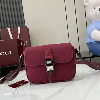 Gucci Mini GG Crossbody Bag Red Size 20 x 14 x 6.5 cm