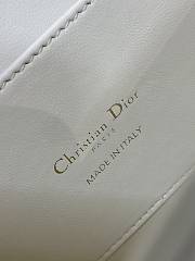 Dior 30 Montaigne Bag White Size 19 x 8 x 12 cm - 4