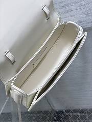 Dior Small 30 Montaigne White Size 19 x 8 x 9 cm - 5