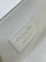 Dior Small 30 Montaigne White Size 19 x 8 x 9 cm - 3