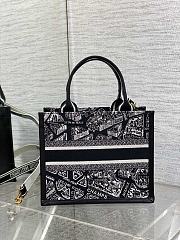 Dior Paris Map Black Small Dior Book Tote Size 26 x 12 x 21 cm - 4