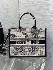 Dior Autumn And Winter Tiger Medium Dior Book Tote Size 36 x 16 x 27 cm - 1