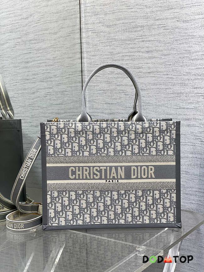 Dior Medium Dior Book Tote Gray Size 36 x 16 x 27 cm - 1