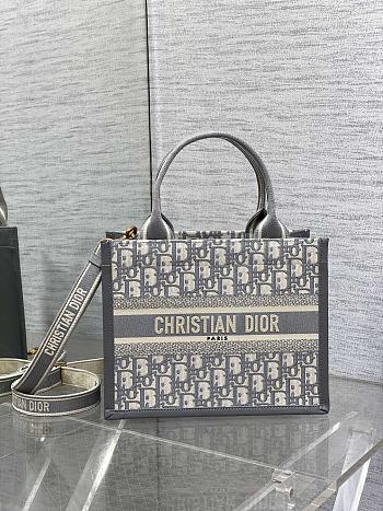 Dior Small Dior Book Tote Gray Size 26 x 12 x 21 cm