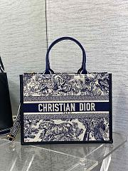 Dior Book Tote Medium Blue Tiger Size 36 x 16 x 27 cm - 1