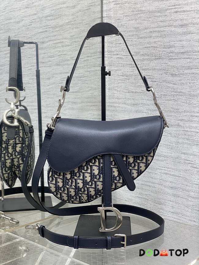 Dior Saddle Bag Saddle Strap Size 24 × 6 × 18 cm - 1