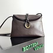 Bottega Veneta Large Liberta Brown Size 30 x 20 x 8 cm - 1