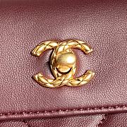 Chanel Clutch Lambskin & Gold-Tone Metal Red Size 24 × 34 × 8 cm - 2