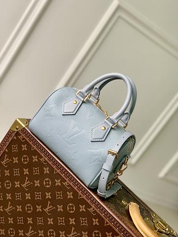 Louis Vuitton LV Speedy Bandoulière 20 M58953 Embossed Blue Size 20.5 x 13.5 x 12 cm