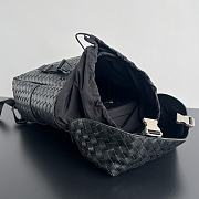 Bottega Veneta Intrecciato Flap Backpack Black Size 38 x 26 x 15 cm - 4