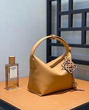 Loewe Cubi Leather Bag Caramel Size 21 x 17 x 12.5 cm - 4