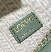 Loewe Cubi Leather Bag Green Size 21 x 17 x 12.5 cm - 5