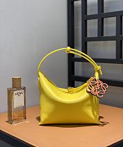 Loewe Cubi Leather Bag Yellow Size 21 x 17 x 12.5 cm - 1