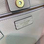 Valentino Garavani Rockstud Tote White Size 40 × 27 × 20 cm - 2