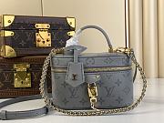 Louis Vuitton Vanity Chain Pouch Handbag M12427 Grey Size 19 x 11.5 x 6.5 cm - 1