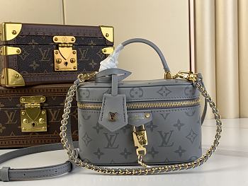 Louis Vuitton Vanity Chain Pouch Handbag M12427 Grey Size 19 x 11.5 x 6.5 cm