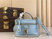 Louis Vuitton Vanity Chain Pouch Light Blue Ostrich Size 19 x 11.5 x 6.5 cm - 1