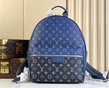 Louis Vuitton Discovery Small Backpack M11544 Blue Size 29 x 38 x 21 cm