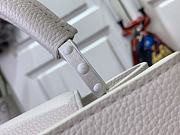 Louis Vuitton Capucines BB Handbag M25256 White Size 17.3 x 9 x 27 cm - 6