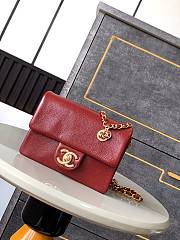 Chanel CF Caviar Gold Coin Burgundy Size 13 x 17.5 x 6 cm - 1