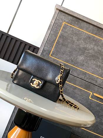 Chanel CF Caviar Gold Coin Black Size 13 x 17.5 x 6 cm