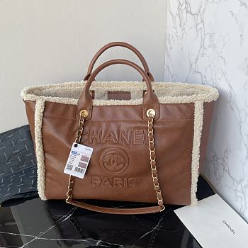 Chanel Large Shopping Bag Cowhide Wool Size 38 cm