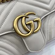 Gucci GG Marmont Light Gray Size 22 x 13 x 6 cm - 3