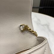 Gucci GG Marmont Mini Light Gray Size 10 x 16.5 x 4.5 cm - 4