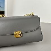 Miu Miu Chain Baguette Bag Grey Size 24 x 13.5 x 9 cm - 4