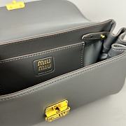 Miu Miu Chain Baguette Bag Grey Size 24 x 13.5 x 9 cm - 3