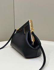 Fendi First Small Black Size 26 x 18 x 9.5 cm - 4