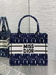 Dior Small Book Tote Blue And White Size 26 x 8 x 22 cm - 1