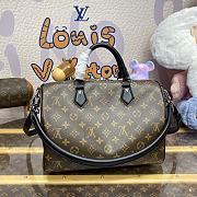 Louis Vuitton Speedy Soft 30 Dark bag M12243 Size 30 x 17 x 21 cm - 6