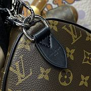 Louis Vuitton Speedy Soft 30 Dark bag M12243 Size 30 x 17 x 21 cm - 2