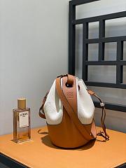 Loewe Balloon Bucket Water Bag Size 18 x 25 x 13.5 cm - 2