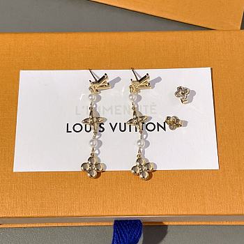 Louis Vuitton Earrings Pearl Gold 